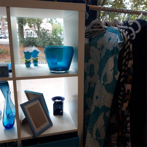 tausche blaue Dinge